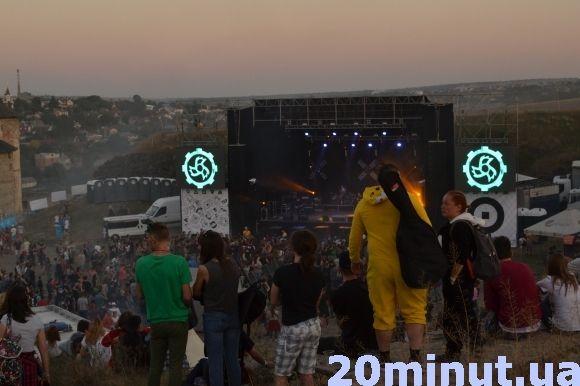 Як Кам’янець фестивалив у перший день “RespublicaFEST” на сайті 20minut.ua Як Кам’янець фестивалив у перший день “RespublicaFEST”, фото №21 на сайті 20minut.ua