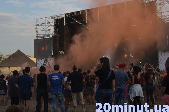 “RespublicaFEST” триває. Як Кам’янець відривався у другий день фесту на сайті 20minut.ua “RespublicaFEST” триває. Як Кам’янець відривався у другий день фесту, фото №14 на сайті 20minut.ua