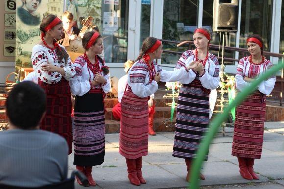 VinBookFest: у Вінниці вперше відбувся фестиваль для книгоманів на сайті 20minut.ua VinBookFest: у Вінниці вперше відбувся фестиваль для книгоманів, фото №26 на сайті 20minut.ua