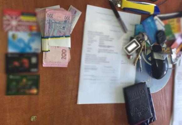 Десять відсотків «відкату»: В Вінниці держслужбовці погоріли на хабарах, фото №1 на сайті 20minut.ua