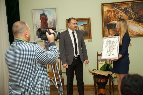 До Дня улюбленого міста: у Житомирі презентували персональну виставку Артура Хачатряна, фото №2 на сайті 20minut.ua