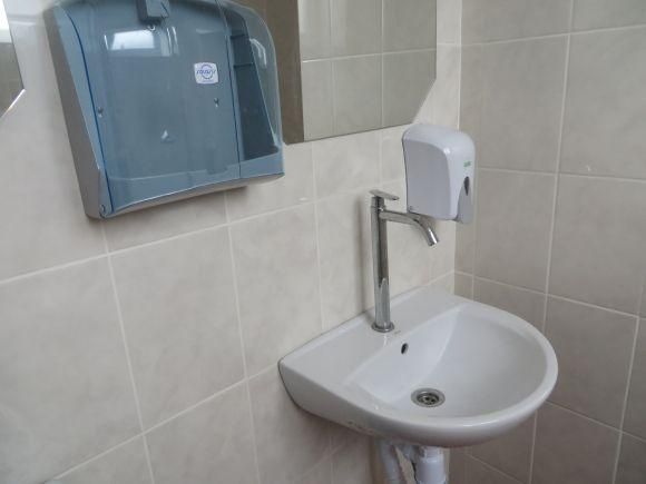 Туалет на мільйон: як виглядає нова "халявна" вбиральня в парку Франка на сайті vsim.ua Туалет на мільйон: як виглядає нова "халявна" вбиральня в парку Франка, фото №3 на сайті vsim.ua