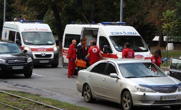 На Хмельницькому шосе маршрутка 23А протаранила легковик. Є постраждалі на сайті 20minut.ua На Хмельницькому шосе маршрутка 23А протаранила легковик. Є постраждалі, фото №5 на сайті 20minut.ua