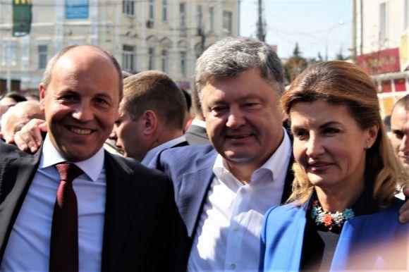 «Бітлз - це наше все!». Петро Порошенко приїхав на День Вінниці на сайті 20minut.ua «Бітлз - це наше все!». Петро Порошенко приїхав на День Вінниці, фото №3 на сайті 20minut.ua