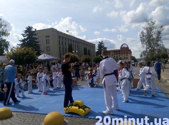 У Кам`янці відсвяткували День фізичної культури та спорту, фото №6 на сайті 20minut.ua