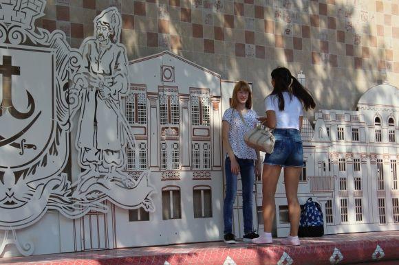 Що зображено на відновленій мозаїці біля Центрального парку? на сайті 20minut.ua Що зображено на відновленій мозаїці біля Центрального парку?, фото №1 на сайті 20minut.ua