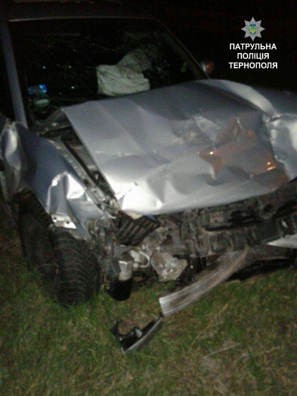 На Микулинецькій водій Volkswagen втік з місця аварії. Є потерпілі, фото №1 на сайті 20minut.ua