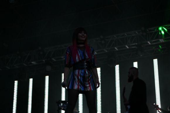 Концерт біля “Книжки”: драйвові The Hardkiss, Харчишин “з народу” та непунктуальний Винник, фото №1 на сайті 20minut.ua