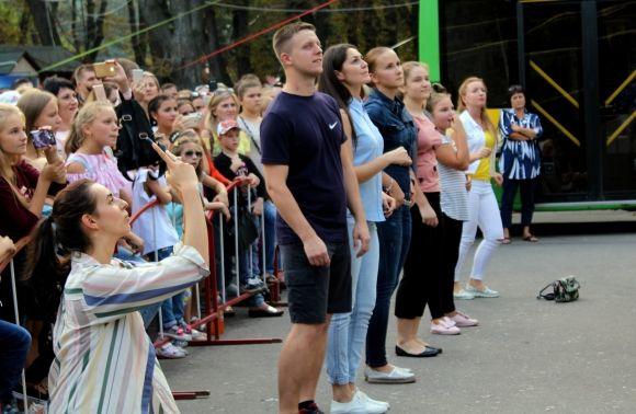 Олена Шоптенко вчила вінничан танцювати сальсу і фоткалася з ними для Instagram, фото №2 на сайті 20minut.ua