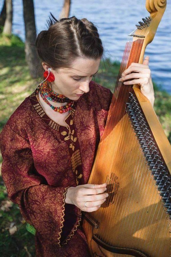 Зірки VINNYTSIA JAZZFEST, гурт KoloYolo - про магію українського джазу, бандурний бум і силу кохання на сайті 20minut.ua Зірки VINNYTSIA JAZZFEST, гурт KoloYolo - про магію українського джазу, бандурний бум і силу кохання, фото №1 на сайті 20minut.ua