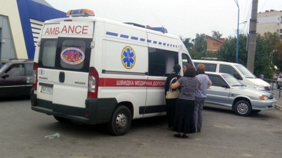 На вулиці Василенка у водія «ВАЗу» стався епілептичний напад на сайті 20minut.ua На вулиці Василенка у водія «ВАЗу» стався епілептичний напад, фото №2 на сайті 20minut.ua