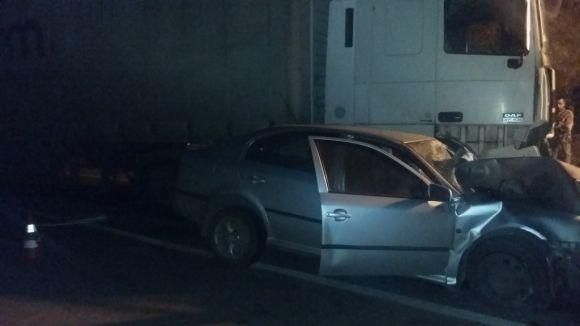 Смертельне лобове зіткнення на Козятинщині. Одного із водіїв вивільняли рятувальники, фото №1 на сайті 20minut.ua