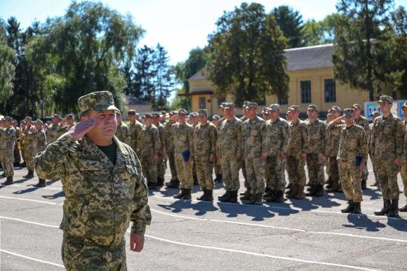 Кращих ракетників Хмельницького нагородив Міністр оборони України на сайті vsim.ua Кращих ракетників Хмельницького нагородив Міністр оборони України, фото №1 на сайті vsim.ua