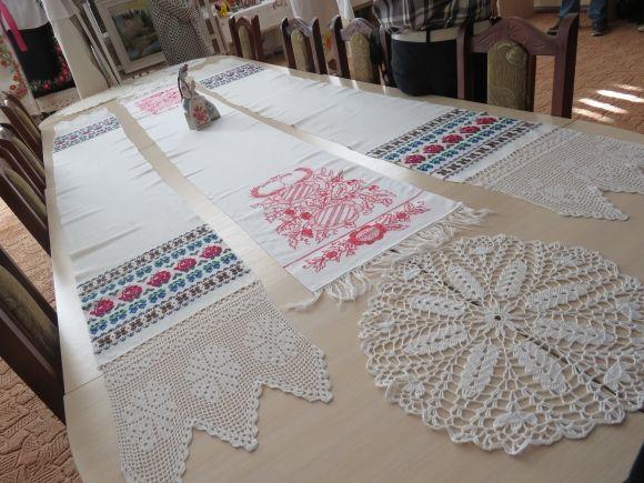 У Хмельницькому відкрили виставку робіт відомої вишивальниці Ніни Гончарук на сайті vsim.ua У Хмельницькому відкрили виставку робіт відомої вишивальниці Ніни Гончарук, фото №3 на сайті vsim.ua