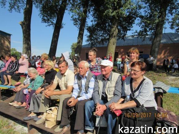 Чешські громади зі всієї України з'їхались в Миколаївку (фоторепортаж) на сайті 20minut.ua Чешські громади зі всієї України з'їхались в Миколаївку (фоторепортаж), фото №50 на сайті 20minut.ua