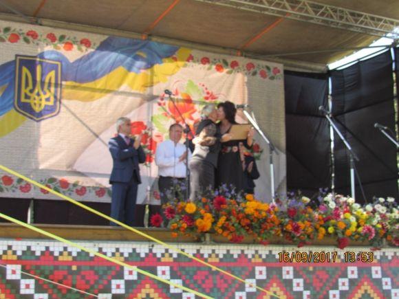 Чешські громади зі всієї України з'їхались в Миколаївку (фоторепортаж) на сайті 20minut.ua Чешські громади зі всієї України з'їхались в Миколаївку (фоторепортаж), фото №39 на сайті 20minut.ua