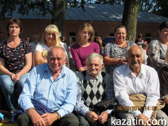 Чешські громади зі всієї України з'їхались в Миколаївку (фоторепортаж) на сайті 20minut.ua Чешські громади зі всієї України з'їхались в Миколаївку (фоторепортаж), фото №47 на сайті 20minut.ua