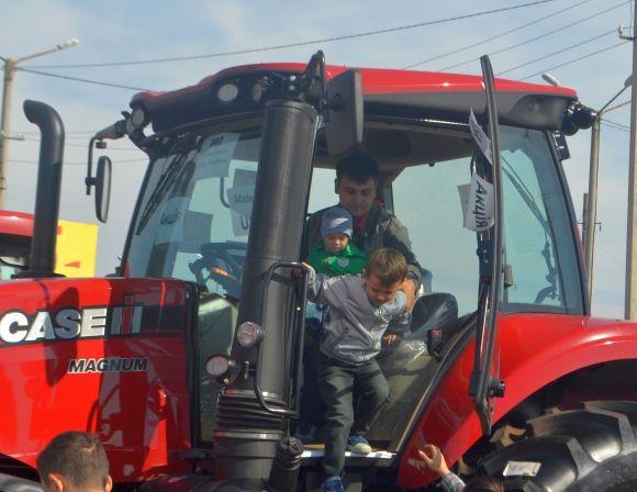 Хлібний тризуб і креативні фотозони: якою була виставка «Агро-Поділля 2017» (ФОТО), фото №24 на сайті vsim.ua