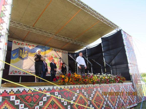 Чешські громади зі всієї України з'їхались в Миколаївку (фоторепортаж) на сайті 20minut.ua Чешські громади зі всієї України з'їхались в Миколаївку (фоторепортаж), фото №37 на сайті 20minut.ua