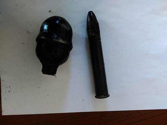 У лісі житель Тростянця знайшов гранату та патрони. Додому їх ніс у пакеті на сайті 20minut.ua У лісі житель Тростянця знайшов гранату та патрони. Додому їх ніс у пакеті, фото №2 на сайті 20minut.ua