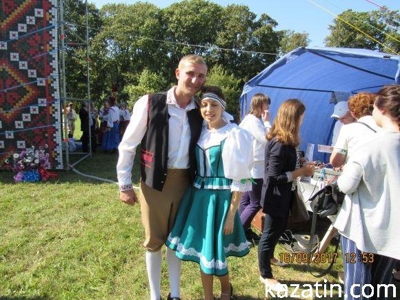 Чешські громади зі всієї України з'їхались в Миколаївку (фоторепортаж) на сайті 20minut.ua Чешські громади зі всієї України з'їхались в Миколаївку (фоторепортаж), фото №6 на сайті 20minut.ua