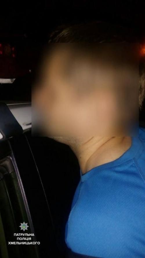 П'яний водій і пасажир з наркотиками: на Старокостянтинівському шосе зупинили 