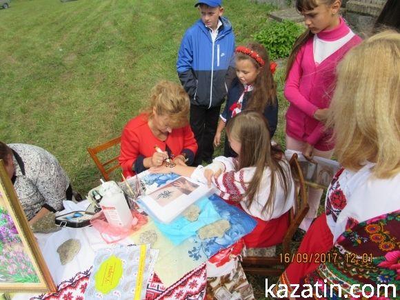 Чешські громади зі всієї України з'їхались в Миколаївку (фоторепортаж) на сайті 20minut.ua Чешські громади зі всієї України з'їхались в Миколаївку (фоторепортаж), фото №4 на сайті 20minut.ua