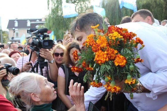 Саакашвілі у Вінниці: одні скандували "Міша!", інші кричали "Ганьба!", фото №13 на сайті 20minut.ua