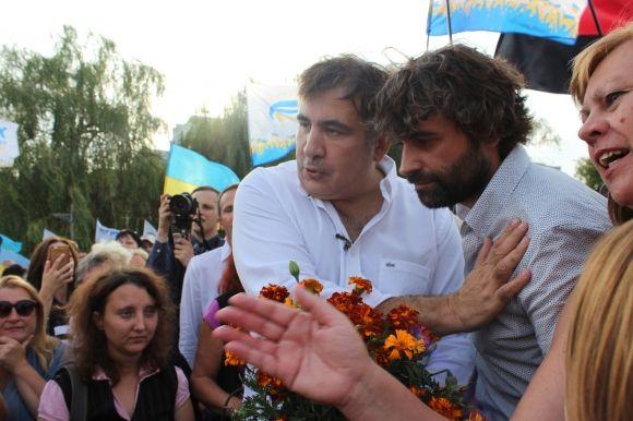 Саакашвілі у Вінниці: одні скандували "Міша!", інші кричали "Ганьба!", фото №18 на сайті 20minut.ua