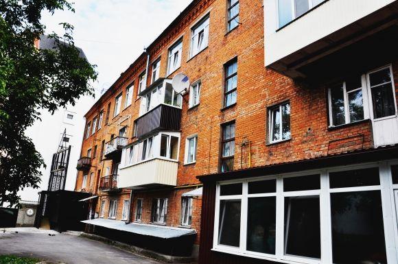 Хто тут живе?  Мешканці будинку з вишивкою, які створили пам’ятник Мюнхгаузену, фото №3 на сайті vsim.ua