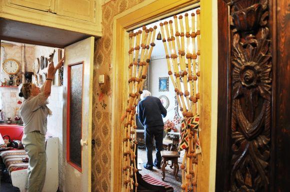 Хто тут живе?  Мешканці будинку з вишивкою, які створили пам’ятник Мюнхгаузену, фото №6 на сайті vsim.ua