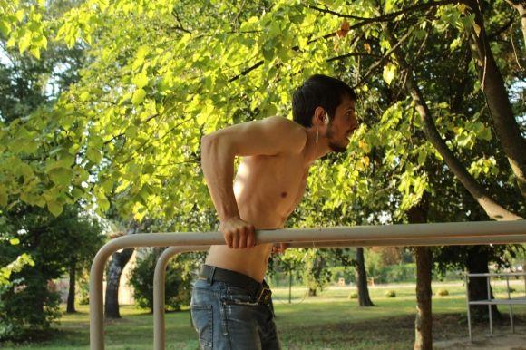 Альтернатива спортзалу.  Вчимося правильно займатися на вуличних тренажерах, фото №4 на сайті 20minut.ua