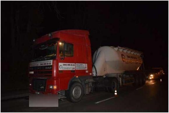 На Барському шосе під колесами «ДАФу» загинула 31-річна вінничанка на сайті 20minut.ua На Барському шосе під колесами «ДАФу» загинула 31-річна вінничанка, фото №1 на сайті 20minut.ua