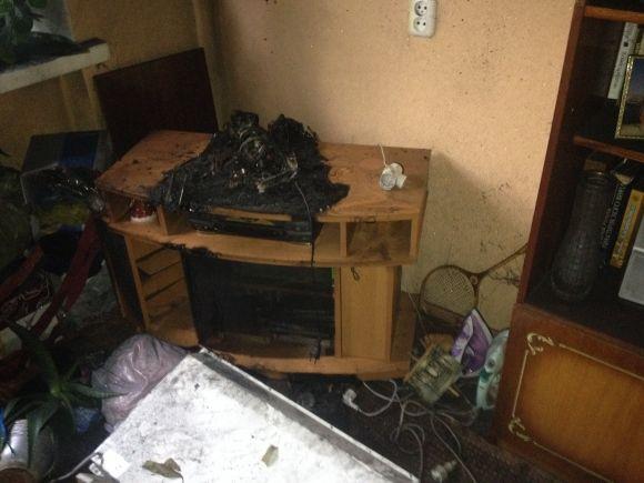 На Старокостянтинівському шосе горіла п'ятиповерхівка, фото №2 на сайті vsim.ua