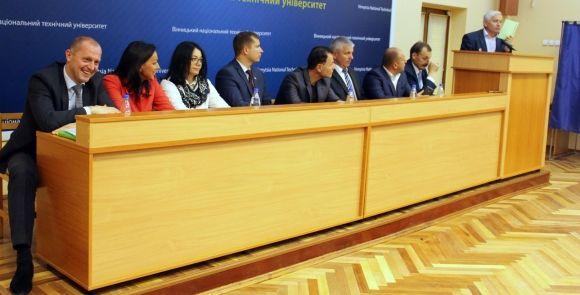 В технічний університет з'їхалися екологи зі всієї України.  Розпочалися пленарні виступи., фото №1 на сайті 20minut.ua