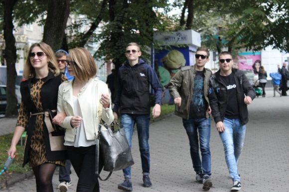 Фото дня: першокурсники знімають ролик про свою групу, фото №2 на сайті 20minut.ua