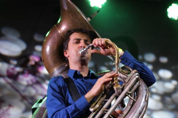 JAZZFEST: один джазмен «довів» до сліз, інші — витягнули танцювати півзали на сайті 20minut.ua JAZZFEST: один джазмен «довів» до сліз, інші — витягнули танцювати півзали, фото №26 на сайті 20minut.ua