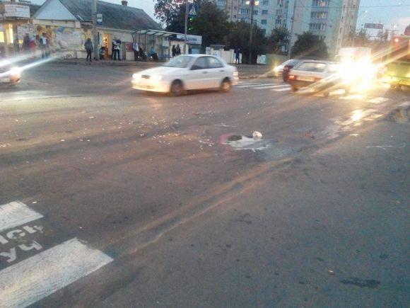 Через ДТП на Келецькій утворився затор від Урожаю до 600-річчя на сайті 20minut.ua Через ДТП на Келецькій утворився затор від Урожаю до 600-річчя, фото №6 на сайті 20minut.ua