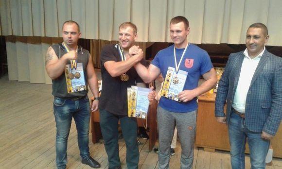 Козятинські армспортсмени змагалися у Немирові на сайті 20minut.ua Козятинські армспортсмени змагалися у Немирові, фото №11 на сайті 20minut.ua