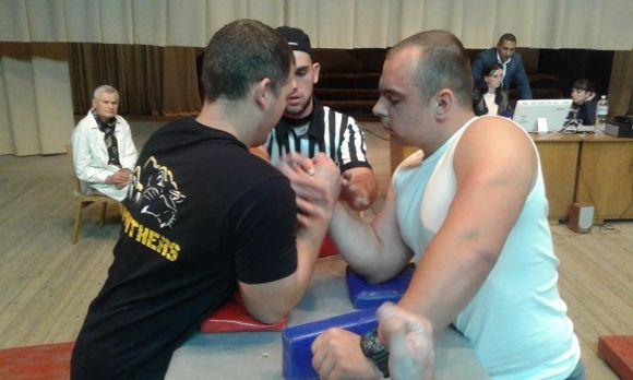 Козятинські армспортсмени змагалися у Немирові на сайті 20minut.ua Козятинські армспортсмени змагалися у Немирові, фото №7 на сайті 20minut.ua