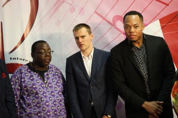 JAZZFEST: один джазмен «довів» до сліз, інші — витягнули танцювати півзали на сайті 20minut.ua JAZZFEST: один джазмен «довів» до сліз, інші — витягнули танцювати півзали, фото №13 на сайті 20minut.ua