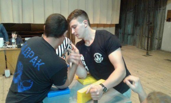 Козятинські армспортсмени змагалися у Немирові на сайті 20minut.ua Козятинські армспортсмени змагалися у Немирові, фото №6 на сайті 20minut.ua