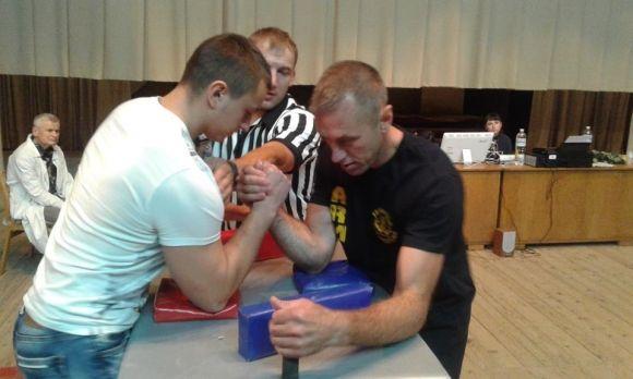 Козятинські армспортсмени змагалися у Немирові на сайті 20minut.ua Козятинські армспортсмени змагалися у Немирові, фото №5 на сайті 20minut.ua