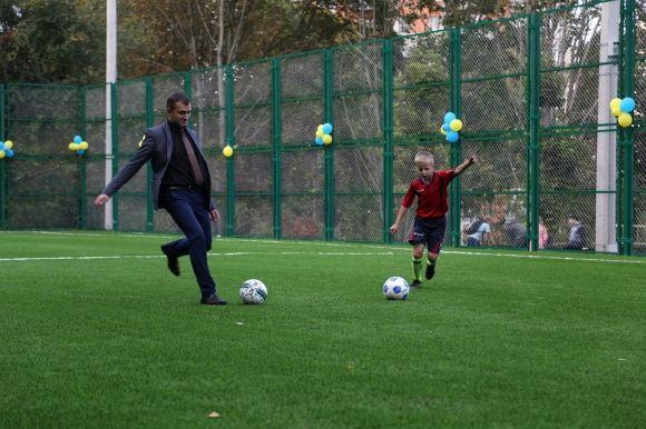 На Тернопільській відкрили спортивний майданчик на сайті vsim.ua На Тернопільській відкрили спортивний майданчик, фото №5 на сайті vsim.ua