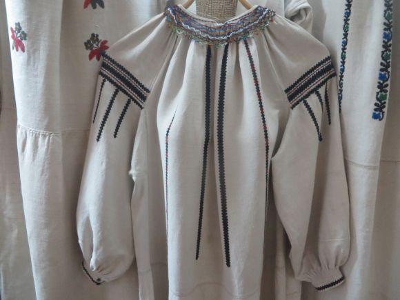 Новини Хмельницького - фото з Не “крали” чужий орнамент і не різали на шматки. Про що розкаже подільська вишиванка Не “крали” чужий орнамент і не різали на шматки. Про що розкаже подільська вишиванка, фото №1 на сайті vsim.ua