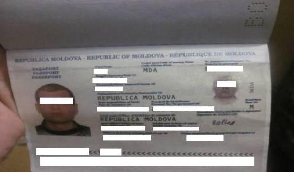 Житомирські прикордонники затримали молдованина, який намагався перетнути кордон за підробленим паспортом, фото №1 на сайті 20minut.ua