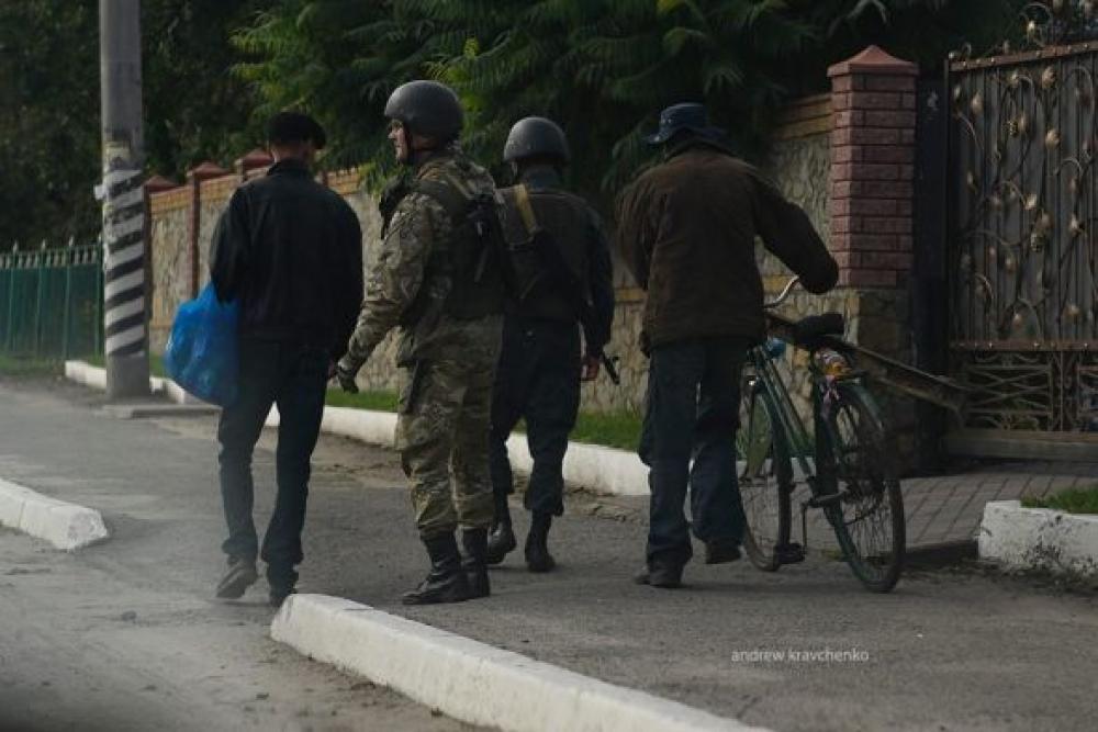 "Ось так виглядає ад!" — фотограф зняв моменти вибуху і Калинівку на сайті 20minut.ua "Ось так виглядає ад!" — фотограф зняв моменти вибуху і Калинівку, фото №2 на сайті 20minut.ua