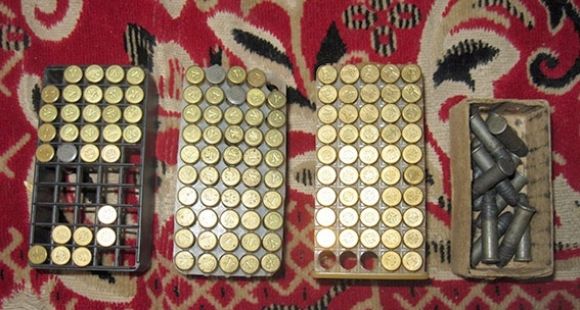 На Ярмолинеччині у чоловіка виявили незаконну зброю на сайті vsim.ua На Ярмолинеччині у чоловіка виявили незаконну зброю, фото №1 на сайті vsim.ua