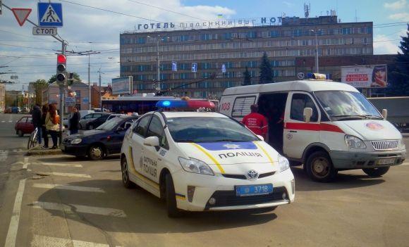 «Копи» впіймали таксиста «під кайфом». І купили тест, щоб його освідувати на сайті 20minut.ua «Копи» впіймали таксиста «під кайфом». І купили тест, щоб його освідувати, фото №4 на сайті 20minut.ua