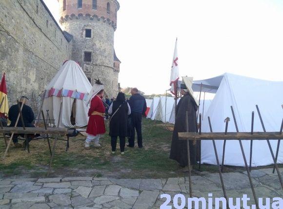 “Schola millitariа-2017”: як 120 реконструкторів повертали Кам`янець у 17 століття на сайті 20minut.ua “Schola millitariа-2017”: як 120 реконструкторів повертали Кам`янець у 17 століття, фото №6 на сайті 20minut.ua